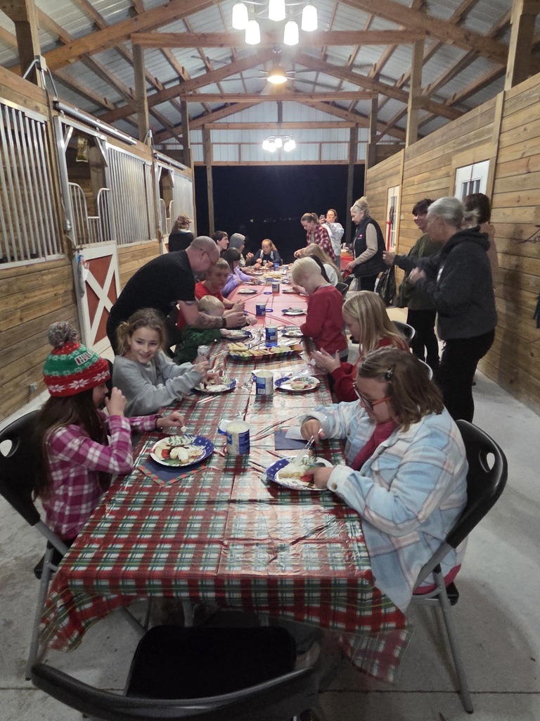 Last night was such a special evening at our combined 4-H meeting hosted at Mrs. Cannarella’s barn! Students from across the clubs came together to decorate cookies, build new friendships, and enjoy a cozy campfire under the stars. The laughter, creativity, and Panther spirit made it a night to remember