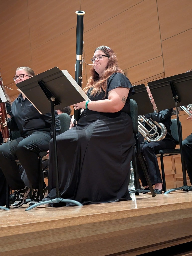 Our Panther band students have been busy shining on some incredible stages this weekend! 🎶🐾 Tristan, Janelle, and Janaya proudly represented Ridgeview at the Tri-State Festival at FSU, while Riley showcased her talent at the Festival of Winds at USF. We are so proud of their dedication, musicianship, and the way they continue to represent our school with excellence and true Panther Pride. Congratulations—you make Ridgeview proud!