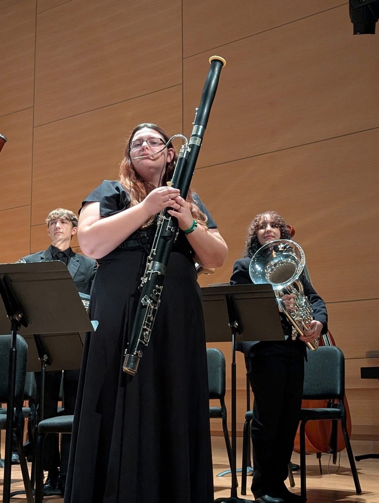 Our Panther band students have been busy shining on some incredible stages this weekend! 🎶🐾 Tristan, Janelle, and Janaya proudly represented Ridgeview at the Tri-State Festival at FSU, while Riley showcased her talent at the Festival of Winds at USF. We are so proud of their dedication, musicianship, and the way they continue to represent our school with excellence and true Panther Pride. Congratulations—you make Ridgeview proud!