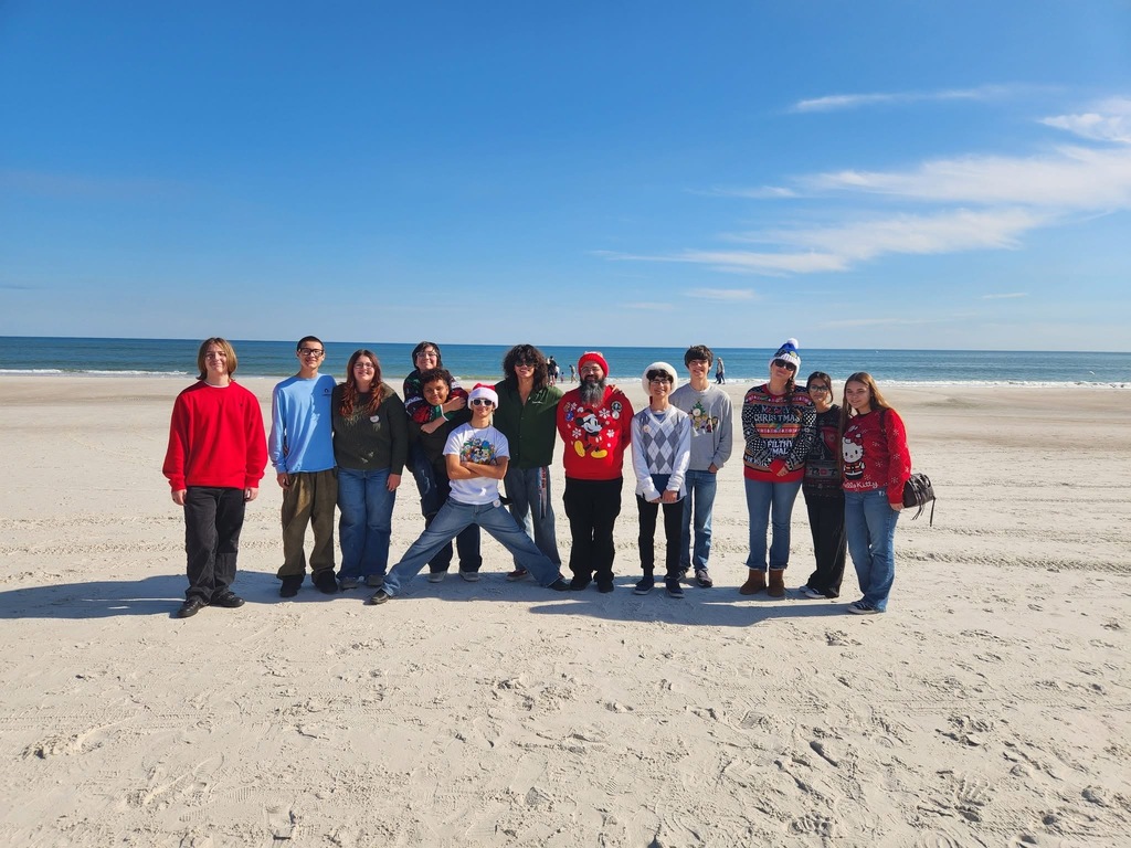 This past Saturday, Ridgeview High School tuba players, along with Mr. Colón, participated in Jacksonville TubaChristmas at the Seawalk Pavilion. With more than 150 tuba players of all ages coming together, the event was a festive and powerful celebration of music that helped ring in the holiday season. We are thankful to Mr. Colón for providing meaningful performance opportunities and for his continued support of our band students.