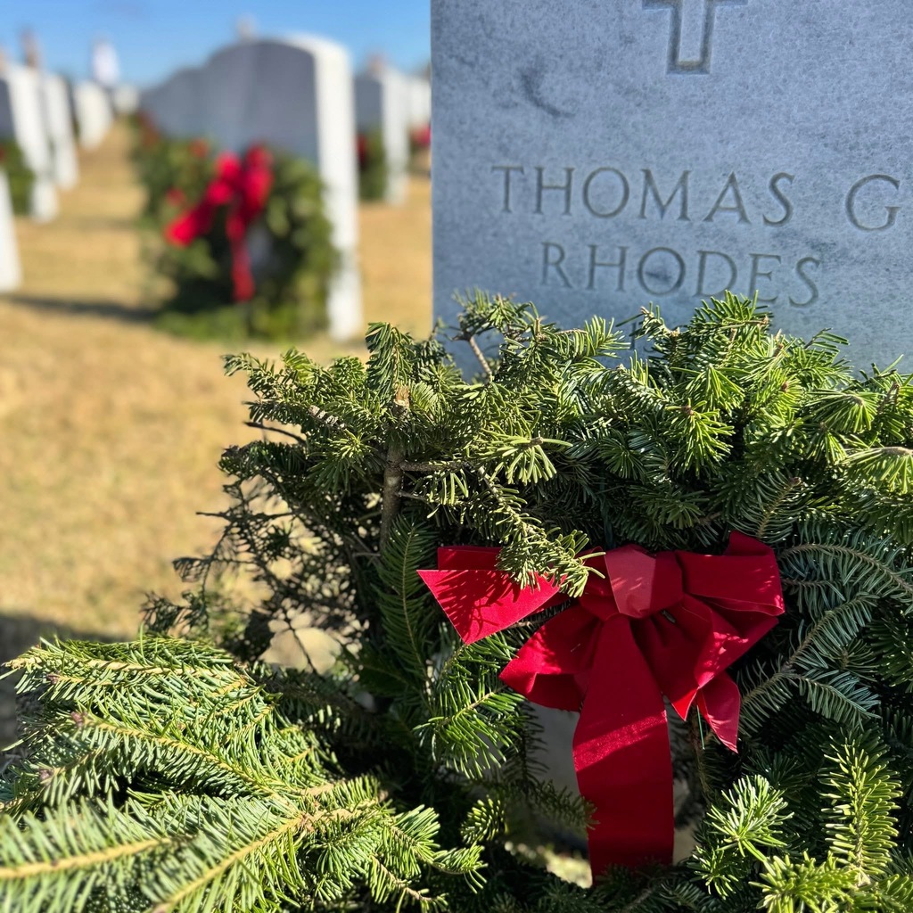 Ridgeview High School NJROTC cadets proudly volunteered at Jacksonville National Cemetery in support of Wreaths Across America. Our cadets assisted with the unloading of wreaths and helped with the placement of remembrance wreaths, honoring our nation’s fallen heroes and ensuring each veteran was remembered by name.  Through their service, our cadets demonstrated respect, leadership, and a deep commitment to honoring those who served our country. We are incredibly proud of their willingness to give their time and represent Ridgeview with dignity and patriotism at such a meaningful event.