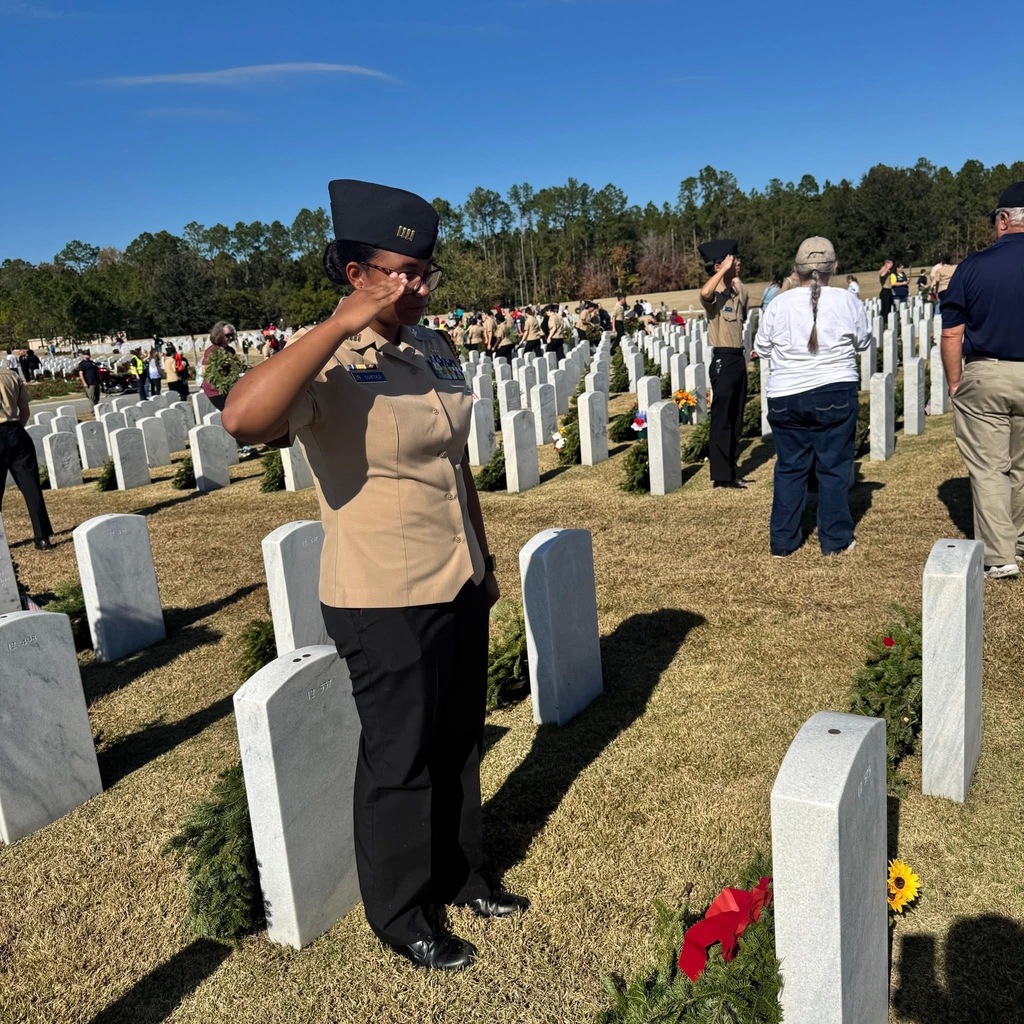 Ridgeview High School NJROTC cadets proudly volunteered at Jacksonville National Cemetery in support of Wreaths Across America. Our cadets assisted with the unloading of wreaths and helped with the placement of remembrance wreaths, honoring our nation’s fallen heroes and ensuring each veteran was remembered by name.  Through their service, our cadets demonstrated respect, leadership, and a deep commitment to honoring those who served our country. We are incredibly proud of their willingness to give their time and represent Ridgeview with dignity and patriotism at such a meaningful event.