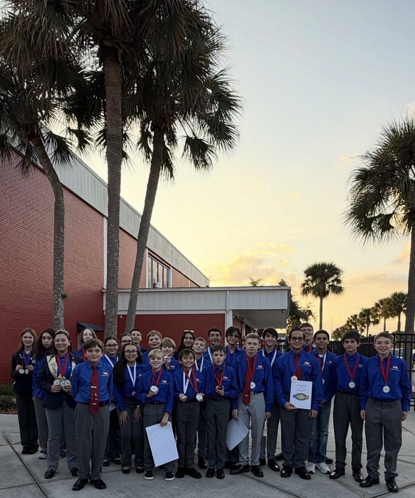 We are so proud to celebrate Hannah Adams for her outstanding performance at the TSA Space Coast Regional Competition held December 5–6!  ✨ Results: 🥇 1st Place – Senior Solar Sprint 🥉 Bronze Award Recipient 👏 7th Place – Chapter Team  Hannah’s hard work, innovation, and dedication truly shined at the regional level. Congratulations on representing Ridgeview so well—we can’t wait to see what’s next! 💙🐾