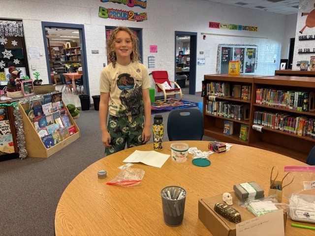 ✨4th-6th grade ES Market Day✨ Mrs. Van De Water's kiddos had the best time during their Market Day creating & selling their goodies!