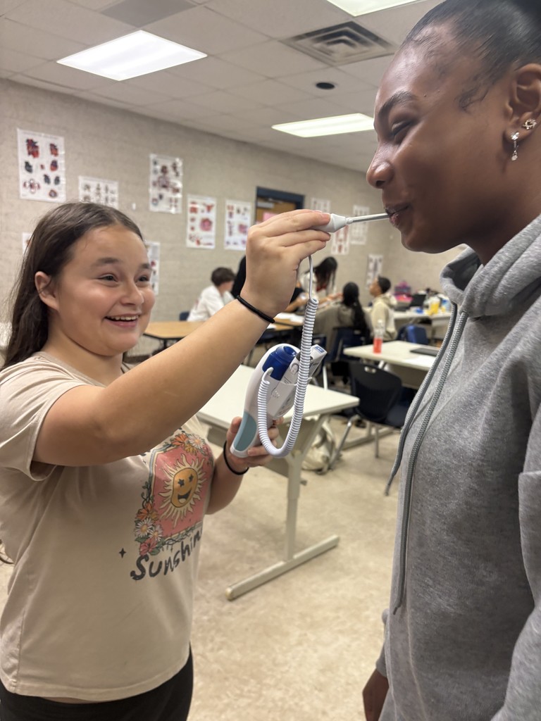 Ms. Johnson’s Health Science students explored vital signs through hands-on, real-world practice, learning how to accurately measure pulse, respiration, and temperature. By working collaboratively and applying clinical skills, students built confidence, attention to detail, and a deeper understanding of how vital signs support patient care and medical decision-making—an excellent example of authentic learning in action at Ridgeview.