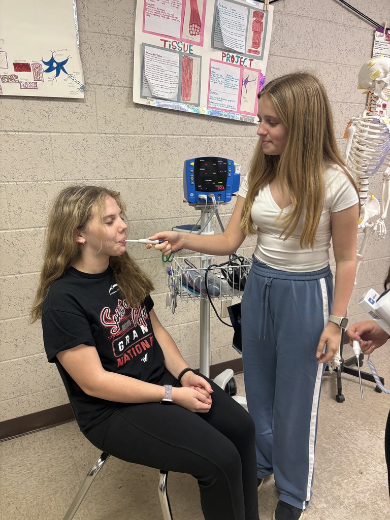 Ms. Johnson’s Health Science students explored vital signs through hands-on, real-world practice, learning how to accurately measure pulse, respiration, and temperature. By working collaboratively and applying clinical skills, students built confidence, attention to detail, and a deeper understanding of how vital signs support patient care and medical decision-making—an excellent example of authentic learning in action at Ridgeview.