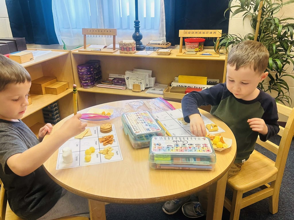 Mrs. Maly’s Primary Montessori naming, sorting, counting & eating 2 & 3 Dimensional shapes for snack!  😊❤️👍🏻