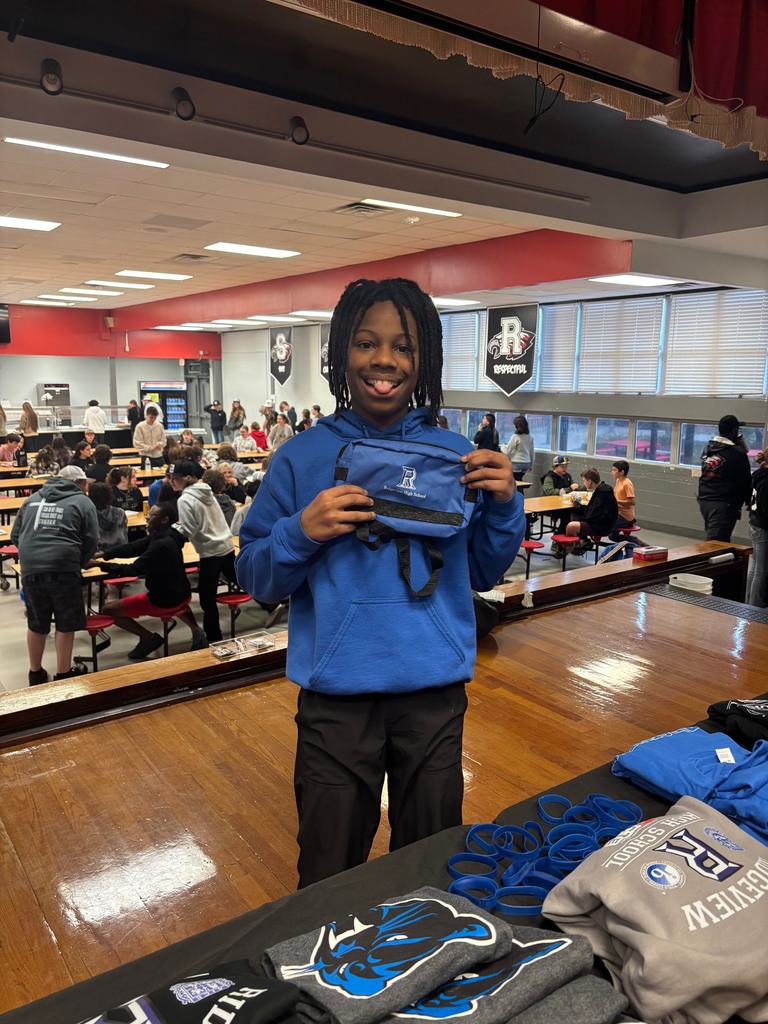 Last Wednesday, our Panthers took Ridgeview pride on the road again, this time with a visit to Wilkinson Junior High! We had a fantastic time connecting with our rising 9th graders, sharing the many exciting opportunities that await them at Ridgeview, and answering their questions about high school life. Their enthusiasm and curiosity were incredible, and we can’t wait to welcome these future Panthers to our campus!  #PanthersRISE 🐾
