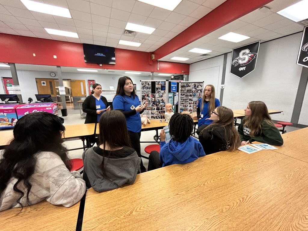 Last Wednesday, our Panthers took Ridgeview pride on the road again, this time with a visit to Wilkinson Junior High! We had a fantastic time connecting with our rising 9th graders, sharing the many exciting opportunities that await them at Ridgeview, and answering their questions about high school life. Their enthusiasm and curiosity were incredible, and we can’t wait to welcome these future Panthers to our campus!  #PanthersRISE 🐾