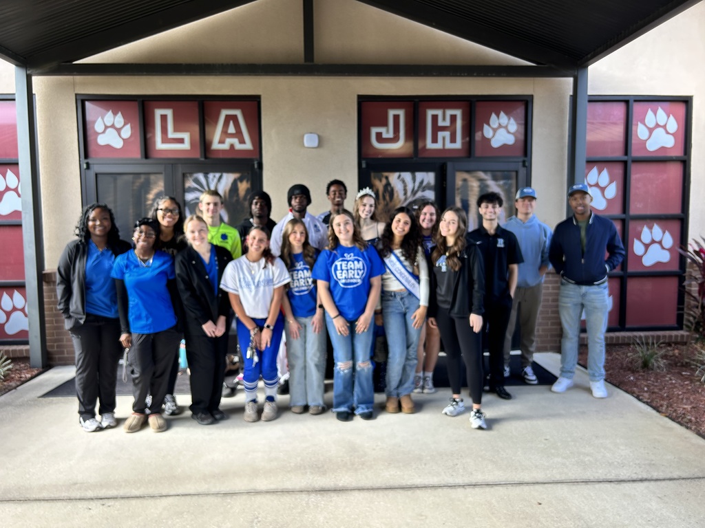 This past week, our Panthers visited Lake Asbury Junior High to connect with our rising 9th graders and share what life is like at Ridgeview High School. We highlighted the many opportunities available to students, including CTE pathways, Cambridge AICE and IB programs, and a wide range of athletic programs, while also answering thoughtful questions about the transition to high school.  As one student shared, “Ridgeview sounds really cool, and I’m excited to go there next year.”  The excitement and energy from these future Panthers was contagious, and we can’t wait to welcome them to campus soon!  #PanthersRISE 🐾