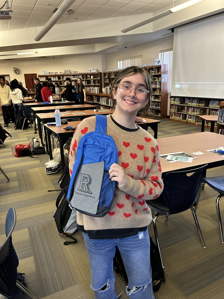 This past week, our Panthers visited Lake Asbury Junior High to connect with our rising 9th graders and share what life is like at Ridgeview High School. We highlighted the many opportunities available to students, including CTE pathways, Cambridge AICE and IB programs, and a wide range of athletic programs, while also answering thoughtful questions about the transition to high school.  As one student shared, “Ridgeview sounds really cool, and I’m excited to go there next year.”  The excitement and energy from these future Panthers was contagious, and we can’t wait to welcome them to campus soon!  #PanthersRISE 🐾