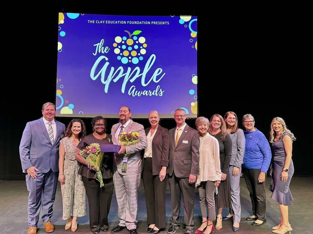 Apple Awards Winner Photos