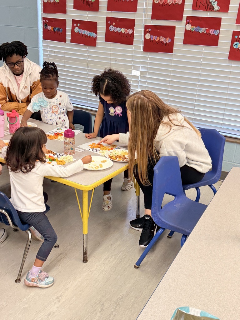 Our Little Paws, with the help and support of our Early Childhood Education Level 1 students, had a fantastic time celebrating the 100th day of school last Friday! Throughout the day, students rotated through several fun and engaging activities that combined counting, creativity, and hands-on learning, including building and sorting collections of 100 items, creating special crafts, and enjoying themed snacks. It was wonderful to see our older students modeling leadership and care while our youngest learners celebrated this milestone with big smiles, curiosity, and excitement. What a joyful day of learning and partnership! 