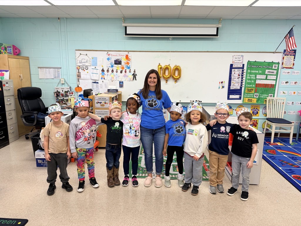 Our Little Paws, with the help and support of our Early Childhood Education Level 1 students, had a fantastic time celebrating the 100th day of school last Friday! Throughout the day, students rotated through several fun and engaging activities that combined counting, creativity, and hands-on learning, including building and sorting collections of 100 items, creating special crafts, and enjoying themed snacks. It was wonderful to see our older students modeling leadership and care while our youngest learners celebrated this milestone with big smiles, curiosity, and excitement. What a joyful day of learning and partnership! 