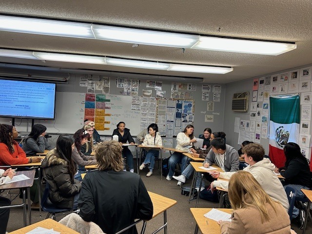 Ms. Correa’s IB Spanish B seniors strengthened their language proficiency skills as they prepared for their Internal Assessment by participating in a Socratic seminar. Students engaged in thoughtful, student-led discussions on current issues, including the use of AI in schools and the impact of misinformation in the media, demonstrating strong communication, critical thinking, and global awareness.