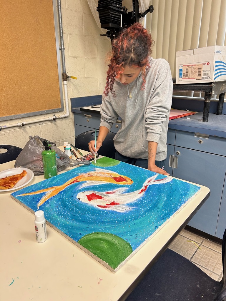 Our National Art Honor Society students proudly continued a long-standing Ridgeview tradition by painting ceiling tiles for Mr. Nesi’s art classroom. The students poured creativity, thought, and pride into each design, creating pieces that reflect both their artistic talent and their connection to the program. We can’t wait to see these tiles installed on the ceiling, where they will inspire future artists and leave a lasting mark on the space.