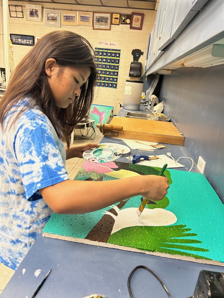 Our National Art Honor Society students proudly continued a long-standing Ridgeview tradition by painting ceiling tiles for Mr. Nesi’s art classroom. The students poured creativity, thought, and pride into each design, creating pieces that reflect both their artistic talent and their connection to the program. We can’t wait to see these tiles installed on the ceiling, where they will inspire future artists and leave a lasting mark on the space.