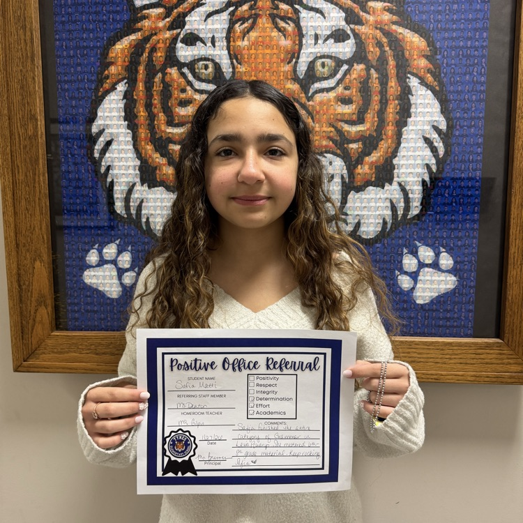 So proud of Safia for crushing her grammar goals and mastering 6-8th grade material! 📚✨