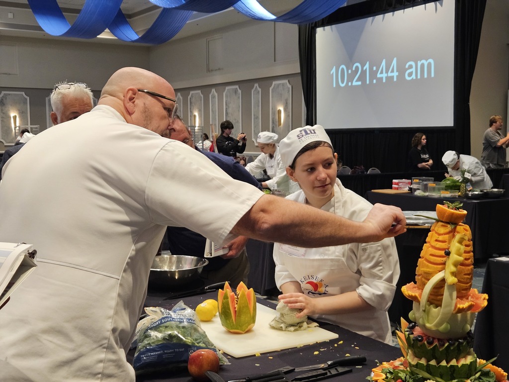 We are so proud of Selia for representing Ridgeview High School this past weekend in Orlando at the ProStart competition, where she competed in the Decorative Food Centerpiece category. This event required creativity, precision, and composure as students designed and carved intricate edible centerpieces under timed, competitive conditions. Selia’s focus, attention to detail, and artistic skill were on full display, and she represented our culinary program and Panther community with professionalism and pride. Opportunities like this showcase the incredible talent and real-world skills our students are developing, and we are so proud of Selia’s hard work and dedication.