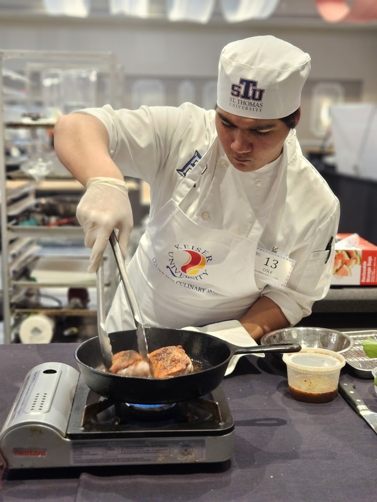 Huge congratulations to our Ridgeview culinary students who competed in the Florida ProStart Culinary Competition this past weekend! In a historic moment for our program, our Culinary Team—CJ, Ricky, Cole, and Gavin—broke into the winner’s circle for the first time, earning an outstanding 4th place finish out of 30 schools across the state of Florida, the highest ranking in Ridgeview history. Their teamwork, precision, and professionalism truly shined on a statewide stage. We are also proud of Selia, who represented Ridgeview with excellence in the Decorative Food Centerpiece category. These students exemplify the dedication, skill, and Panther pride that define our culinary program.