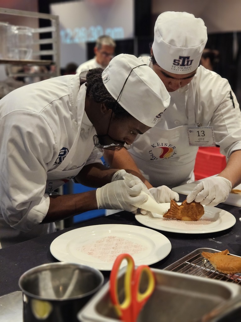 Huge congratulations to our Ridgeview culinary students who competed in the Florida ProStart Culinary Competition this past weekend! In a historic moment for our program, our Culinary Team—CJ, Ricky, Cole, and Gavin—broke into the winner’s circle for the first time, earning an outstanding 4th place finish out of 30 schools across the state of Florida, the highest ranking in Ridgeview history. Their teamwork, precision, and professionalism truly shined on a statewide stage. We are also proud of Selia, who represented Ridgeview with excellence in the Decorative Food Centerpiece category. These students exemplify the dedication, skill, and Panther pride that define our culinary program.