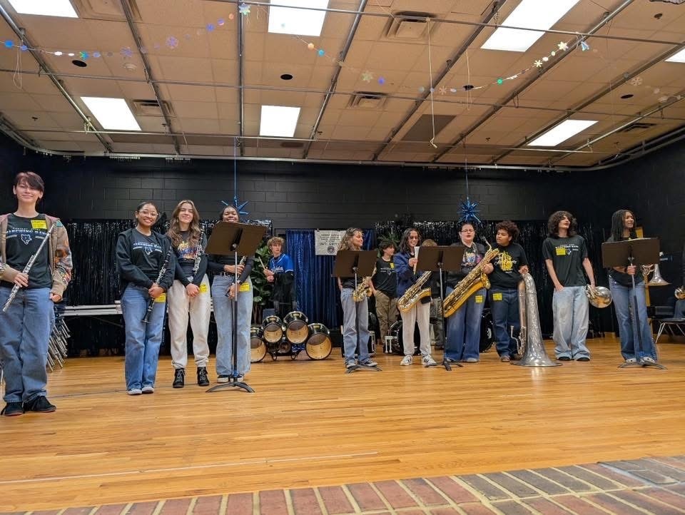 Our Panther Band students had the opportunity to perform at Tynes Elementary School, sharing several musical selections and giving younger students a hands-on look at a variety of band instruments. Their enthusiasm, professionalism, and Panther Pride were on full display as they represented our program and inspired future musicians. We are incredibly proud of them! 🎶💙🐾