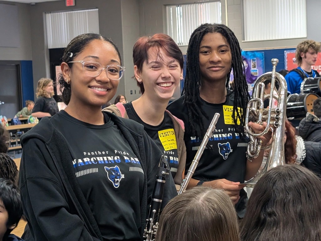 Our Panther Band students had the opportunity to perform at Tynes Elementary School, sharing several musical selections and giving younger students a hands-on look at a variety of band instruments. Their enthusiasm, professionalism, and Panther Pride were on full display as they represented our program and inspired future musicians. We are incredibly proud of them! 🎶💙🐾