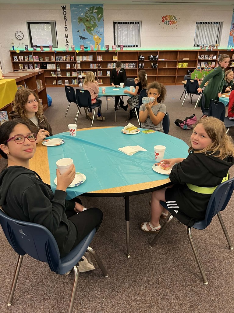 🍩Reading Celebration🍩 Yippy Skippy to these SPC Reader Leaders who have read 3 or more SSYRA 🌞 books on the 3rd-6th grade list! We will have another celebration in May for our 3rd-6th graders who reach 3+ SSYRA books 🙌