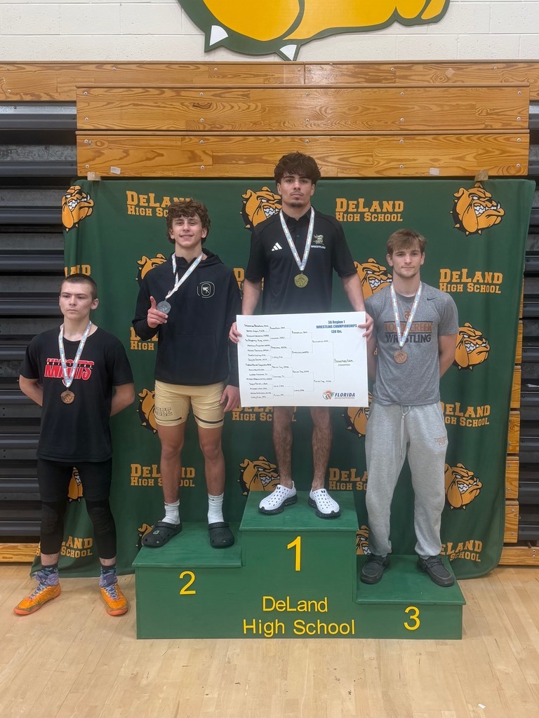 The OHS Boys Wrestling team finished 7th out of 32 teams at Regionals and punched THREE tickets to State.  Congratulations to Connor Barnes, Sebastian Bonachea, and Keenan Freeland on qualifying for the State Tournament. They will join Kailani Barrientos and Zoe Goode next week.  Special recognition to:  Landon Raley Timothy Burdick Connor Barnes – Regional Finalist Isaiah Washner Sebastian Bonachea – Regional Champion Keenan Freeland – Third Place Matt Ingram Josiah Edwards Cedric Harris Evan Brown Chris Jules  #OakleafWrestling
