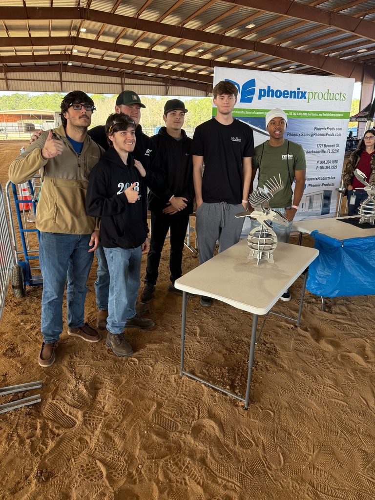 Last week, Ridgeview students attended Construction Career Days (CCD), where they participated in interactive Learning Labs with industry professionals, explored internship and career opportunities in the Career Center, and experienced hands-on demonstrations during the Equipment Experience, gaining valuable insight into careers within the construction industry.