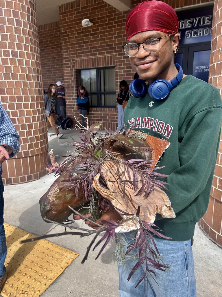 Students in Mr. Nesi’s Art class are bringing creativity to life through hands-on 3D artwork. One of our talented art students recently completed this incredible sculptural piece, carefully designing and constructing it using natural elements, texture, and form to create a striking, nature-inspired composition. Projects like this challenge students to think beyond traditional drawing and painting as they explore balance, structure, and artistic expression in three dimensions. It’s always inspiring to see our Panthers showcase their creativity and turn their ideas into unique works of art! 