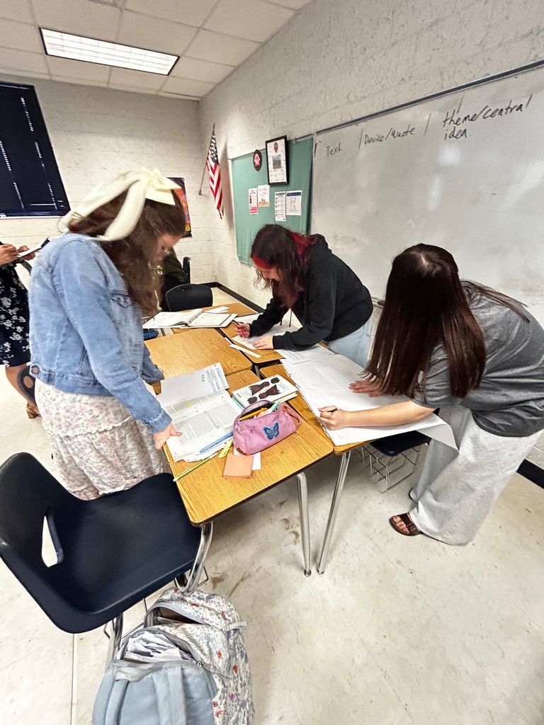 In Mr. Ray’s 10th-grade English class, students engaged in collaborative learning as they analyzed a variety of texts, including The Golden Touch, The Necklace, Civil Peace, In La Rinconada, and a poetry collection. Working in groups, students examined their assigned text to identify figurative language while discussing how these literary devices help develop the central idea. Throughout the lesson, students participated in meaningful academic conversations and supported their thinking with evidence from the text. #PanthersRISE 
