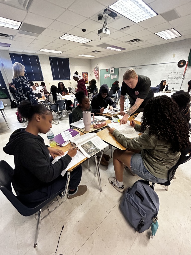 In Mr. Ray’s 10th-grade English class, students engaged in collaborative learning as they analyzed a variety of texts, including The Golden Touch, The Necklace, Civil Peace, In La Rinconada, and a poetry collection. Working in groups, students examined their assigned text to identify figurative language while discussing how these literary devices help develop the central idea. Throughout the lesson, students participated in meaningful academic conversations and supported their thinking with evidence from the text. #PanthersRISE 