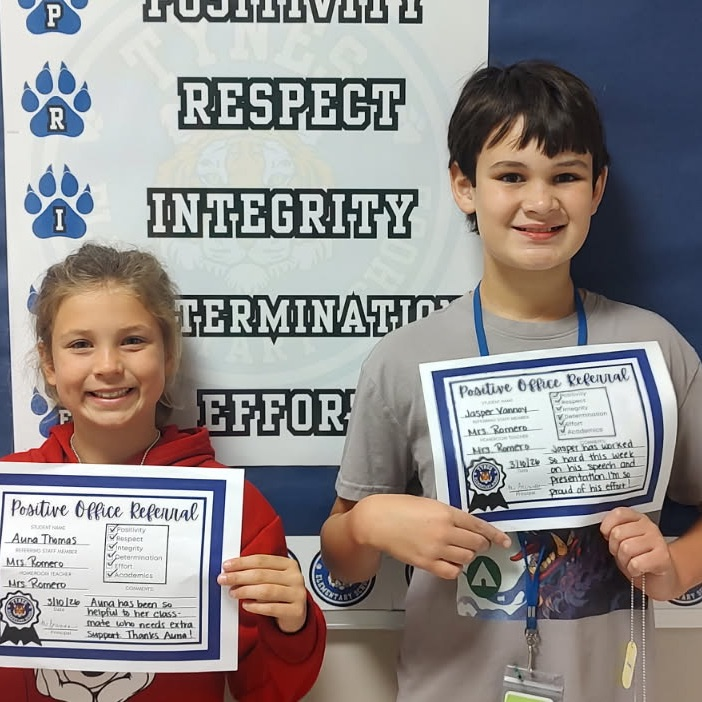 Way to go, Jasper and Auna! Your positivity and teamwork make a big difference every day. 👏