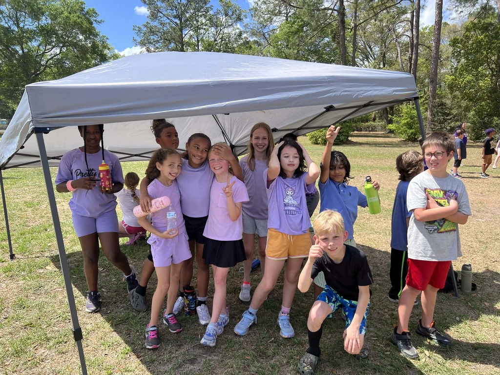 Field Day Fun! Thanks bunches to Coach Bravo, teachers and  all our parent volunteers who helped us make Field Day the BEST DAY EVER! We think our kiddos may have had a good time!