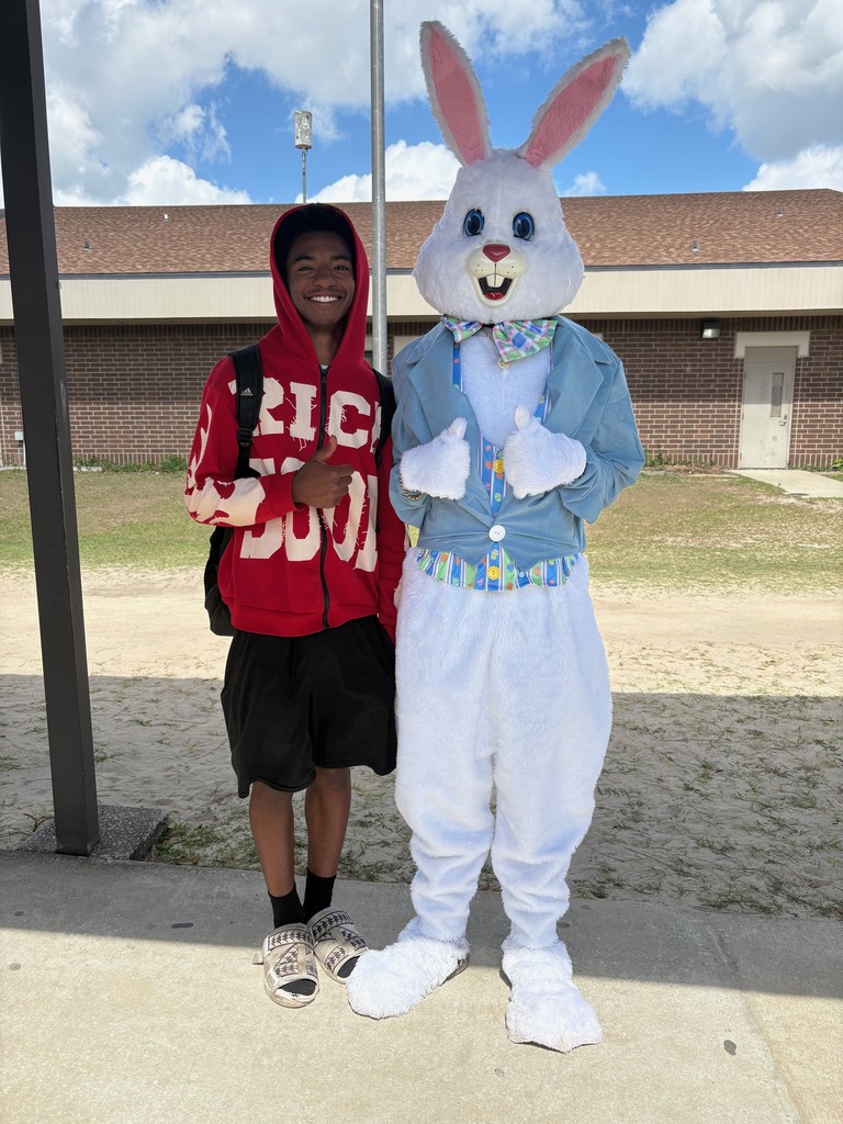 The Easter Bunny…we know him! 🐰💙  He made a few special appearances around Ridgeview, bringing smiles, laughs, and a little extra fun to our campus. Our students loved the surprise visits and photo ops—just another reminder that at Ridgeview, we know how to celebrate and make memories together!