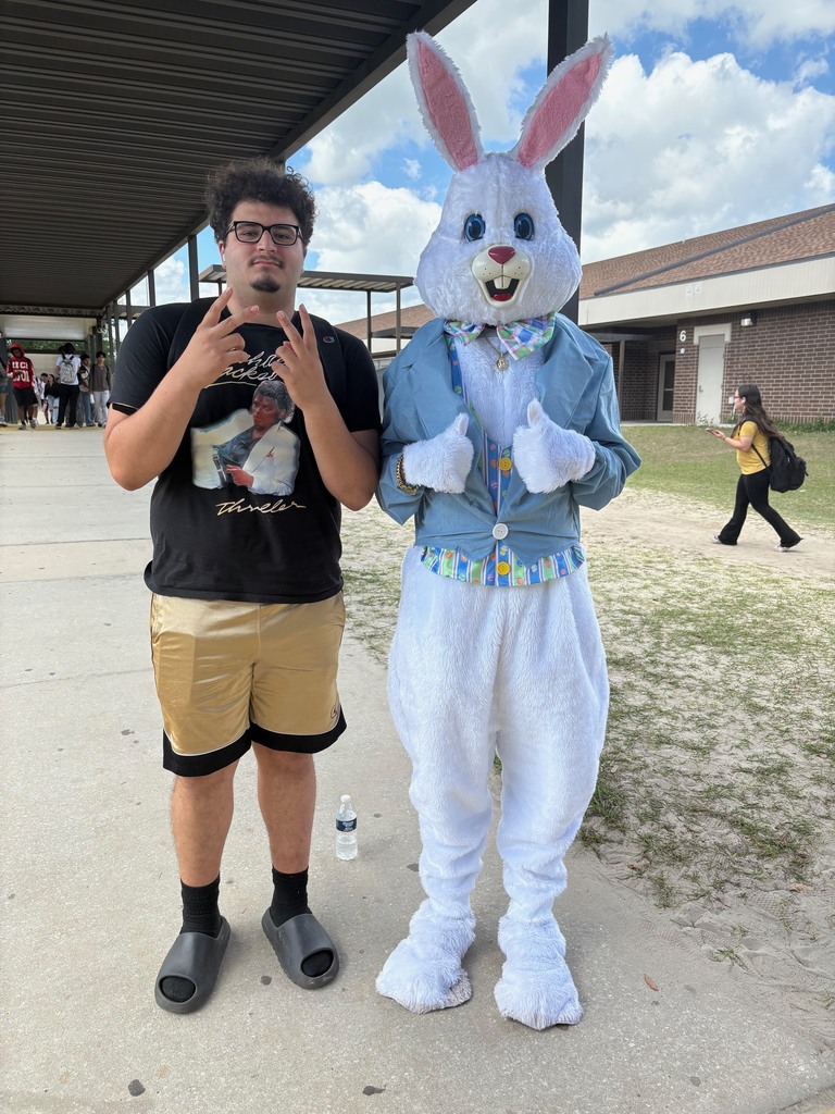 The Easter Bunny…we know him! 🐰💙  He made a few special appearances around Ridgeview, bringing smiles, laughs, and a little extra fun to our campus. Our students loved the surprise visits and photo ops—just another reminder that at Ridgeview, we know how to celebrate and make memories together!