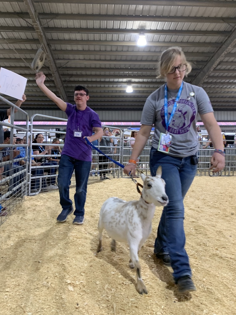 It was all smiles on opening night of the Clay County Fair during the Unlimited Opportunities Goat Show! 🐐💙 Our Ridgeview students have been working hard and practicing for their moment in the show ring, and it truly showed. This incredible program provides children with special needs the opportunity to participate in the fair and experience the pride of showing a goat. With the stands filled with family, friends, and community members cheering them on, it was a special and memorable night for all involved. We are so proud of our Ridgeview exhibitors!