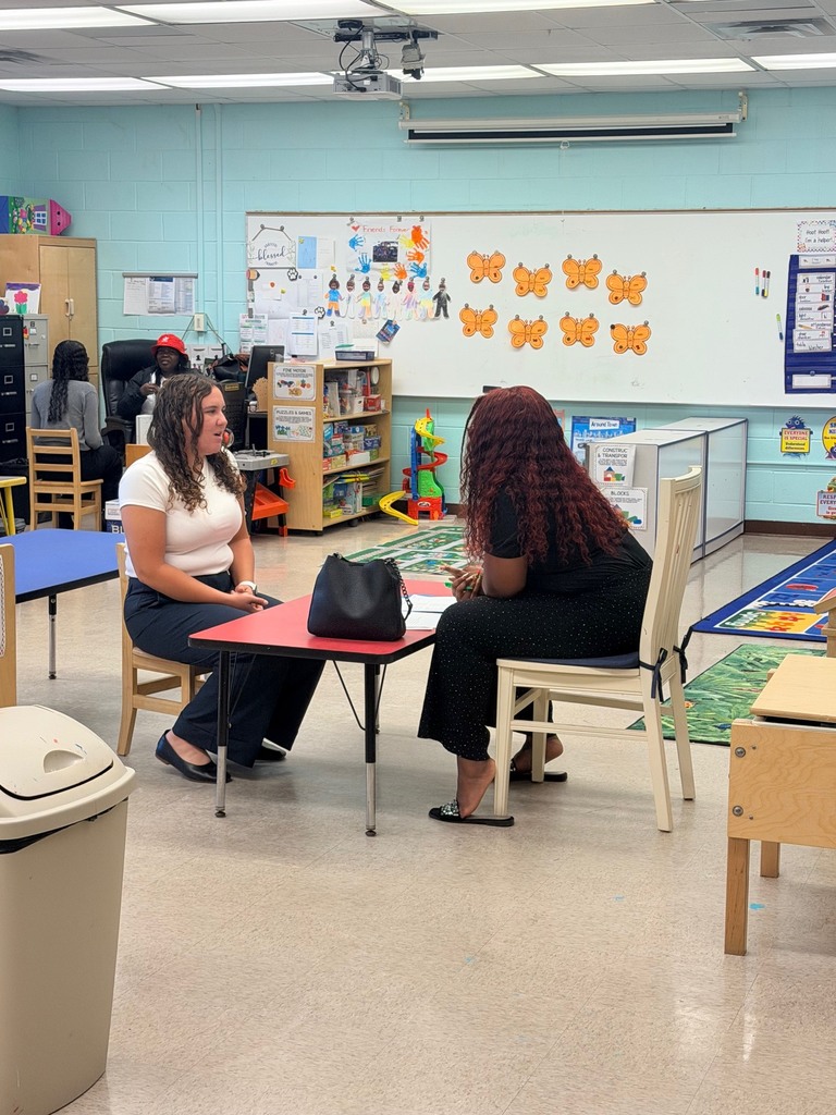 A very special thank you to the HR and management team at Episcopal Children’s Services for taking time out of their busy schedules to conduct mock interviews with our Early Childhood Education seniors. This hands-on experience gave our students the opportunity to practice professional skills, receive valuable feedback, and build confidence as they prepare for their next steps. We are so proud of how well our students represented Ridgeview—what an incredible job by all!
