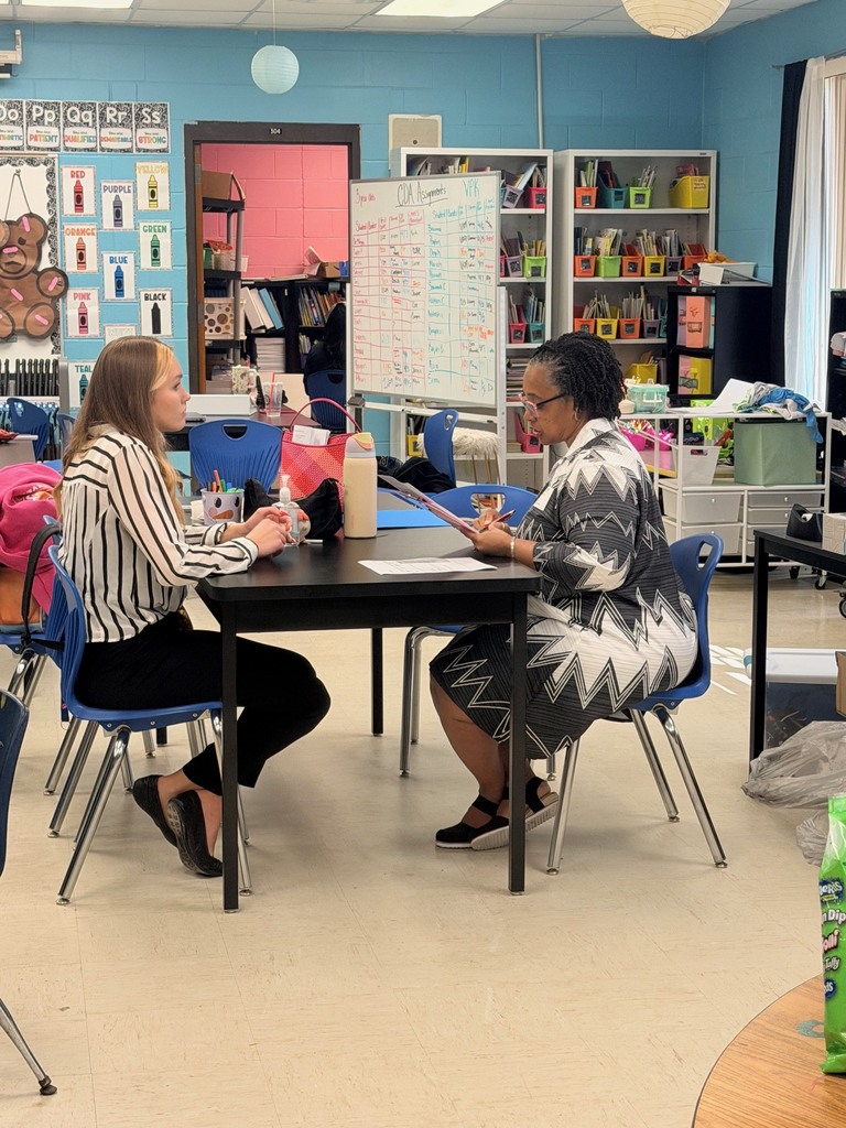 A very special thank you to the HR and management team at Episcopal Children’s Services for taking time out of their busy schedules to conduct mock interviews with our Early Childhood Education seniors. This hands-on experience gave our students the opportunity to practice professional skills, receive valuable feedback, and build confidence as they prepare for their next steps. We are so proud of how well our students represented Ridgeview—what an incredible job by all!