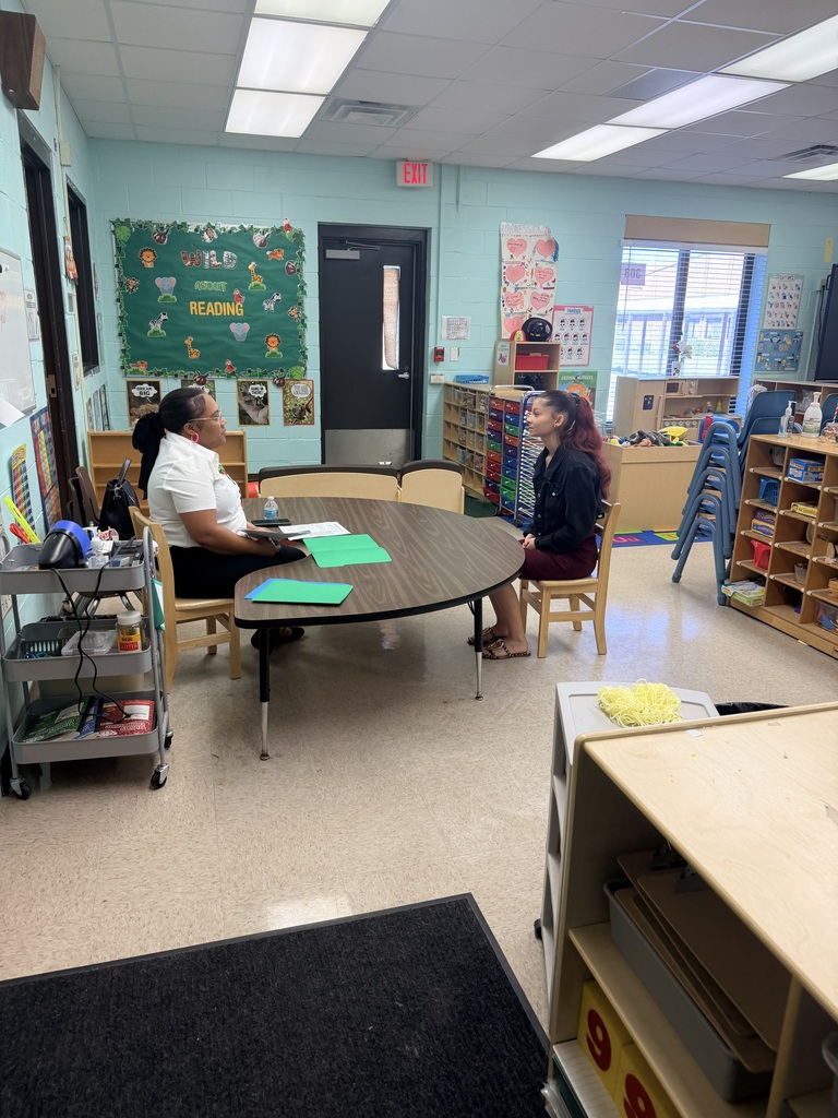 A very special thank you to the HR and management team at Episcopal Children’s Services for taking time out of their busy schedules to conduct mock interviews with our Early Childhood Education seniors. This hands-on experience gave our students the opportunity to practice professional skills, receive valuable feedback, and build confidence as they prepare for their next steps. We are so proud of how well our students represented Ridgeview—what an incredible job by all!