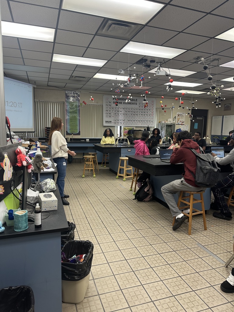  Biology and AICE Environmental Management students in Ms. Andersen's and Ms. Wells's classes had the exciting opportunity to listen to guest speaker and Ridgeview Alum, Nicole Andersen, who discussed what it is like to work in the field of environmental science. She provided insight into how jobs in environmental science can range from hands-on fieldwork to working for corporations to ensure they are following environmental compliance regulations. She went over how she got involved with sustainability during college, studying the increase of microplastics in oysters, and how students can get involved with local sustainability efforts through organizations like GTMNERR.