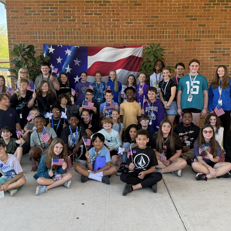 Behind every strong service member is an even stronger child 💜 Today we celebrate YOU 🇺🇸