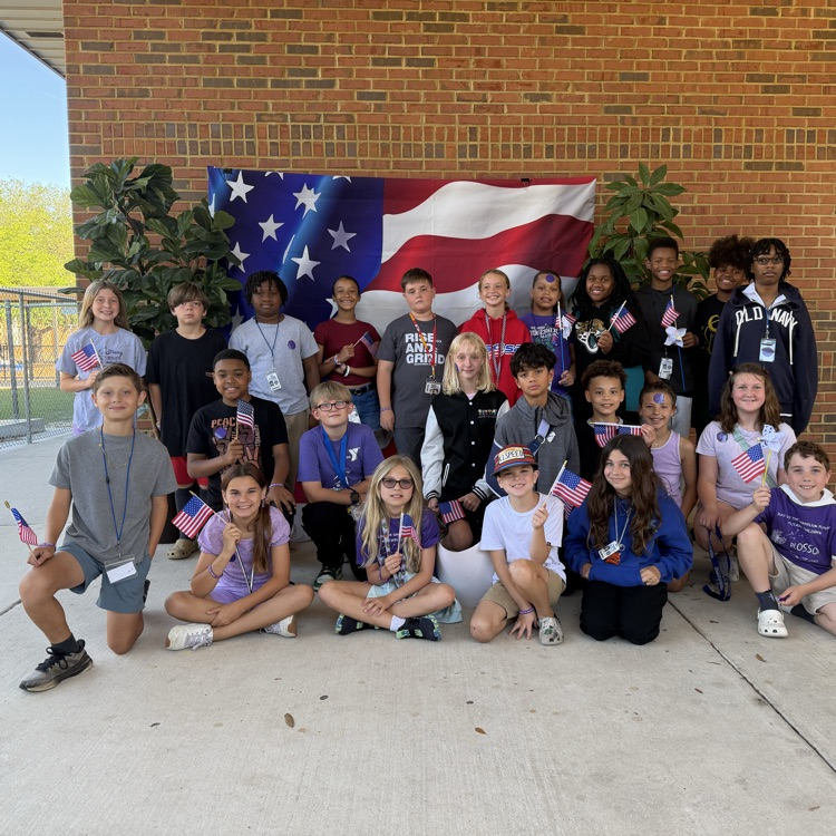 Behind every strong service member is an even stronger child 💜 Today we celebrate YOU 🇺🇸