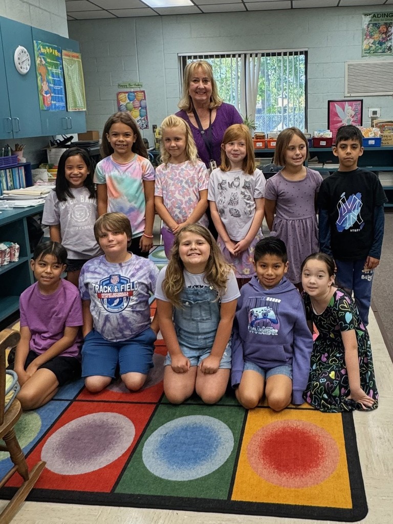 We had an incredible day honoring our military-connected students! From a sea of purple in the hallways to a very special luncheon on the stage, the PES spirit was on full display.  A huge thank you to our students for showing so much support and to our military families for everything you do. We are so proud of our military Manatees!