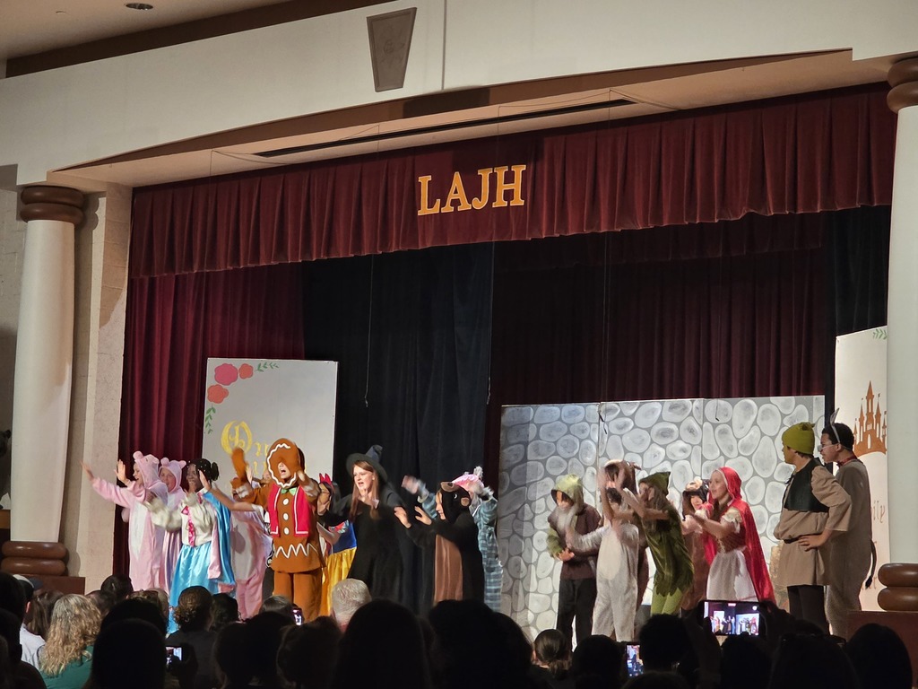 LAJH Performance of Shrek The Musical