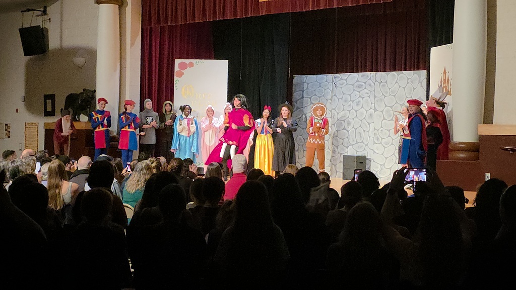 LAJH Performance of Shrek The Musical