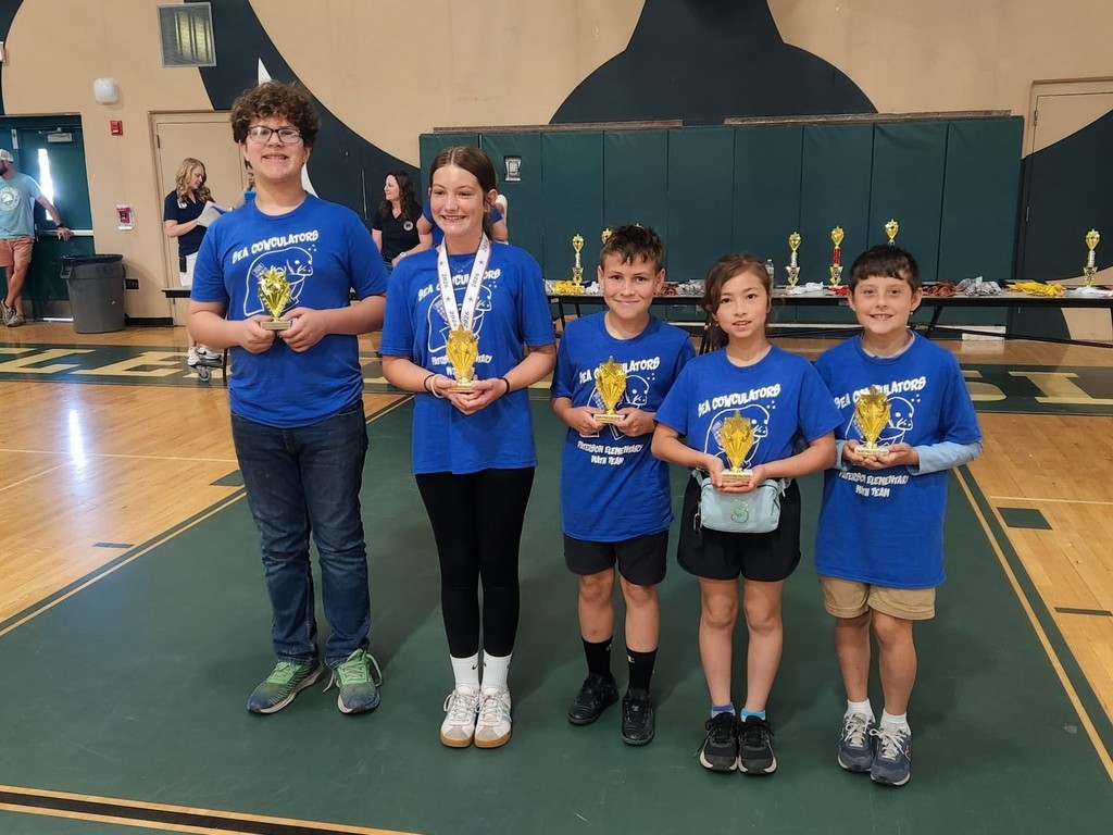 We are thrilled to announce the outstanding results from today's district-wide Math Field Day competition!  Our students demonstrated exceptional problem-solving skills and academic excellence across the board. Please join us in celebrating:  4th Grade: 1st Place Overall  5th Grade: 2nd Place Overall  6th Grade: Silver Level Award  Congratulations to the students and the dedicated teachers who helped prepare them for this success. This is a testament to the strong mathematical foundation being built in our classrooms! 📚📐