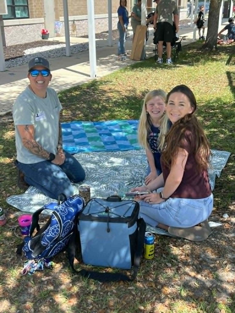 We had the best time ever with our families at our Annual School Wide Picnic! Thanks bunches to everyone who made this event a success.  We always have an amazing turnout and love seeing such great support from our SPC Community🥰