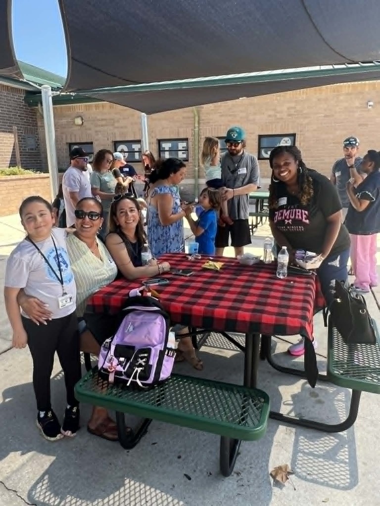 We had the best time ever with our families at our Annual School Wide Picnic! Thanks bunches to everyone who made this event a success.  We always have an amazing turnout and love seeing such great support from our SPC Community🥰